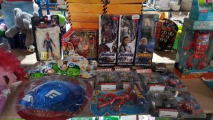 (R3K) Approx. 25 X Mixed Marvel Items To Include 3 X Titan Heroes Figures, 4 X Infinite Series, 1 X