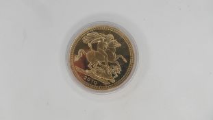 2010 ROYAL MINT FIVE POUND COIN