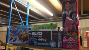 (R15A) Toys. 5 Items. 1 X Evo Light Up N Move Scooter, 1 X Disney The Lion King Wooden Push Along