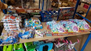 (R3A) Toys. 19 Items. To Include 5 X What’s Their Name?, 6 X Grafix Tie Dye Fashion Kit. 3 X Po