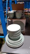 (R2F) Kitchen. 16 Piece Stoneware 2 Tone Dinner Set (Green / White)