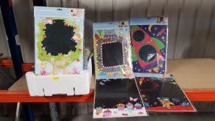 (R7L) Approx 19 X Mixed Style Room Decoration Packs (All New)