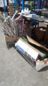 (R9L) Christmas. Approx. 85 X Mixed Style Christmas Wrapping & 11 X Mixed Style Christmas Gift Bags.