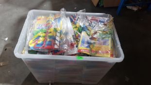 (R5J) Household. Contents Large Container. A Quantity Of Shoe Drying Hangers. (New)