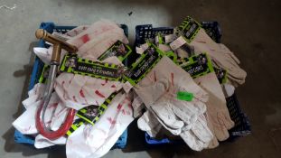 (R5B) Halloween. Contents Of Shelf. A Quantity Of Mixed Items To Include Blood Stained Gloves. Bl
