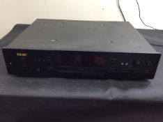 Teac vrds-8 cd player
