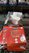 (R15) Bathroom / Bedroom. 7 Items. 4 X Wooden Toilet Seat, 1 X Anti Bacterial Toilet Seat & 2 X
