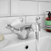 New (E123) Lancaster Traditional Mono Basin Mixer + Click Clack Waste. It Comes With A