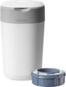 (R15F) Baby. 2 Items. 1 X Tommee Tippee Sangenic Twist & Click Nappy Disposal System & 1 X Tommee T