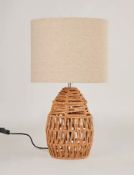 (R5I) Lighting. 4 X Table Lamps Ð 2 X Rattan & 2 X Wooden Tripod