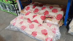 (R7B) Garden. 4 X Outdoor Garden Furniture Cushions Foral Red / Beige 2 X (165 X 60cm) & 2 X (36