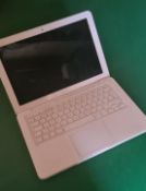 LT043 Laptop Apple