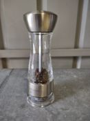 Cole and mason pepper mill RRP £45 Grade U