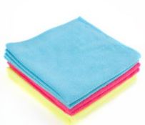 (R5D) Contents Of Floor. To Inc Roll Of Roofing Felt, Inflatable Yellow Plastic Cushions, Car Ice S