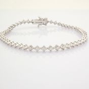 HRD Antwerp Certified 14K White Gold Diamond Bracelet (Total 1.31 Ct. Stone) 14K White Gold Bracelet