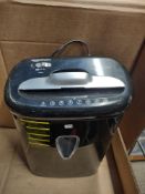 Amazon basics paper shredder RRP £25 Grade U