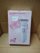 IPX7 6 in 1 Beauty tools kit – RRP £15 Grade U