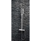 New (M19) Lunar Square Rigid Riser Shower. 003N.