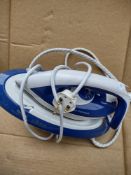 Tefal compact steam iron RRP £80 Grade U