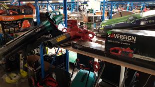 (R7J) 4 Items. 1x Qualcast 2800W Electric Blower Vac. 1x Sovereign 1800W Electric Chainsaw. 1x Sove
