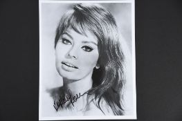 SOPHIA LOREN Original signature