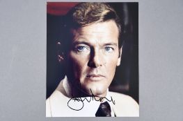 ROGER MOORE Original signature