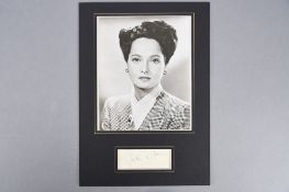 MERLE OBERON Original signature