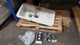 (R3E) 1x Traditional Sink With Tap (970x 520x 220mm). Lot To Inc Universal Slim Cistern Fittings.