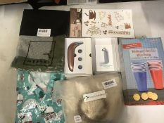 Mixed lot of several items.
