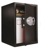 (R11E) 1x Karbon Security Digital Safe 49.5L (DS 500).