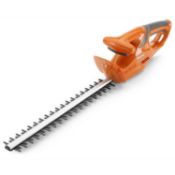 (R1H) 3x Items. 1x Flymo EasiCut 460 41cm Hedge Trimmer. 2x Black & Decker 250W 23cm Garden Trimmer