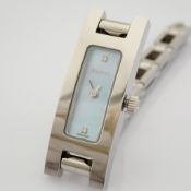 Gucci / 3900L - Lady's Steel Wrist Watch