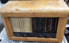Vintage Pilot Mariner Valve Radio