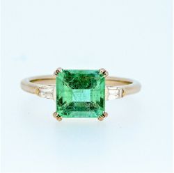 Jewellery, Collectables, Fine Art & Antiques - Collective