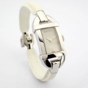 Gucci / 6800L - Lady's Steel Wrist Watch