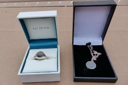 2 Items of jewellery Kit Heath ring and necklace
