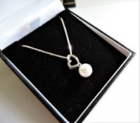 Sterling Silver Pearl Pendant Necklace New with Gift Pouch
