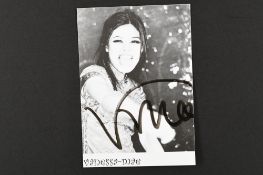 VANESSA MAE Original signature