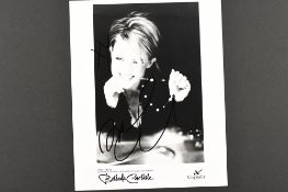BELINDA CARLISLE Original signature