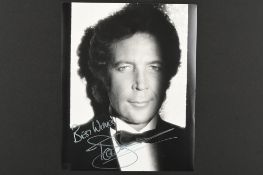 TOM JONES Original signature