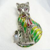 A Moonstone, Ruby and marcasite plique-ˆ-jour cat pendant / brooch in Silver