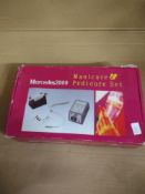 Mercedes 2000 Manicure & Pedicure set RRP £20 Grade U.