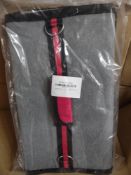 2 Red and Grey Bird travel carriers RRP £68 Grade U.