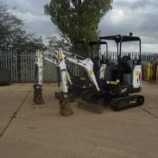 Bobcat E17
