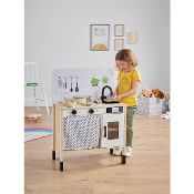 (11H) 1x GH Wooden Modern Kitchen.