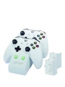 (13B) 5x Venom Twin Docking Station Xbox One White RRP £13.99 Each.