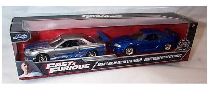 (11J) 7x Items. 2x Adventure Force RC Night Racer Glow In The Dark. 1x Adventure Force Crunch & Car