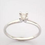 Certificated 14K White Gold Diamond Ring