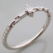 Certificated 14K White Gold Diamond Ring