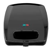 (15) 7x Kitchen Items. 1x GH Fast Boil Black Kettle. 1x GH Non Stick Sandwich Maker. 1x GH Stainles